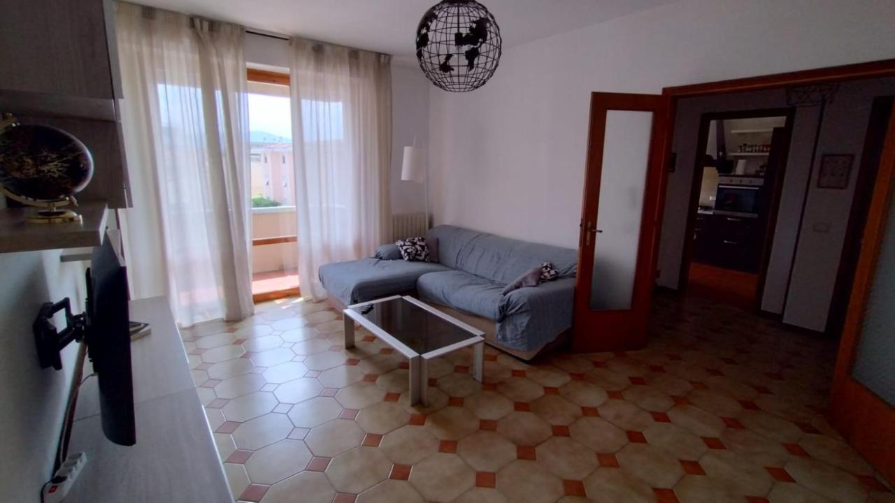 La Casa Dei Viaggiatori - Viareggio - Posto Auto Gratuito Apartman Kültér fotó